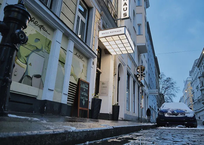 Rathaus - Wein & Design Готель 4*